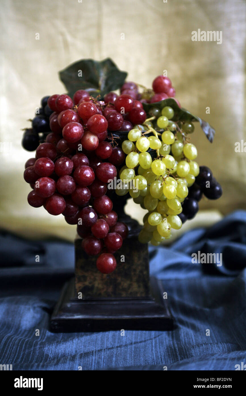 Fülle von roten und grünen Trauben, Obst, Klassiker Stockfoto