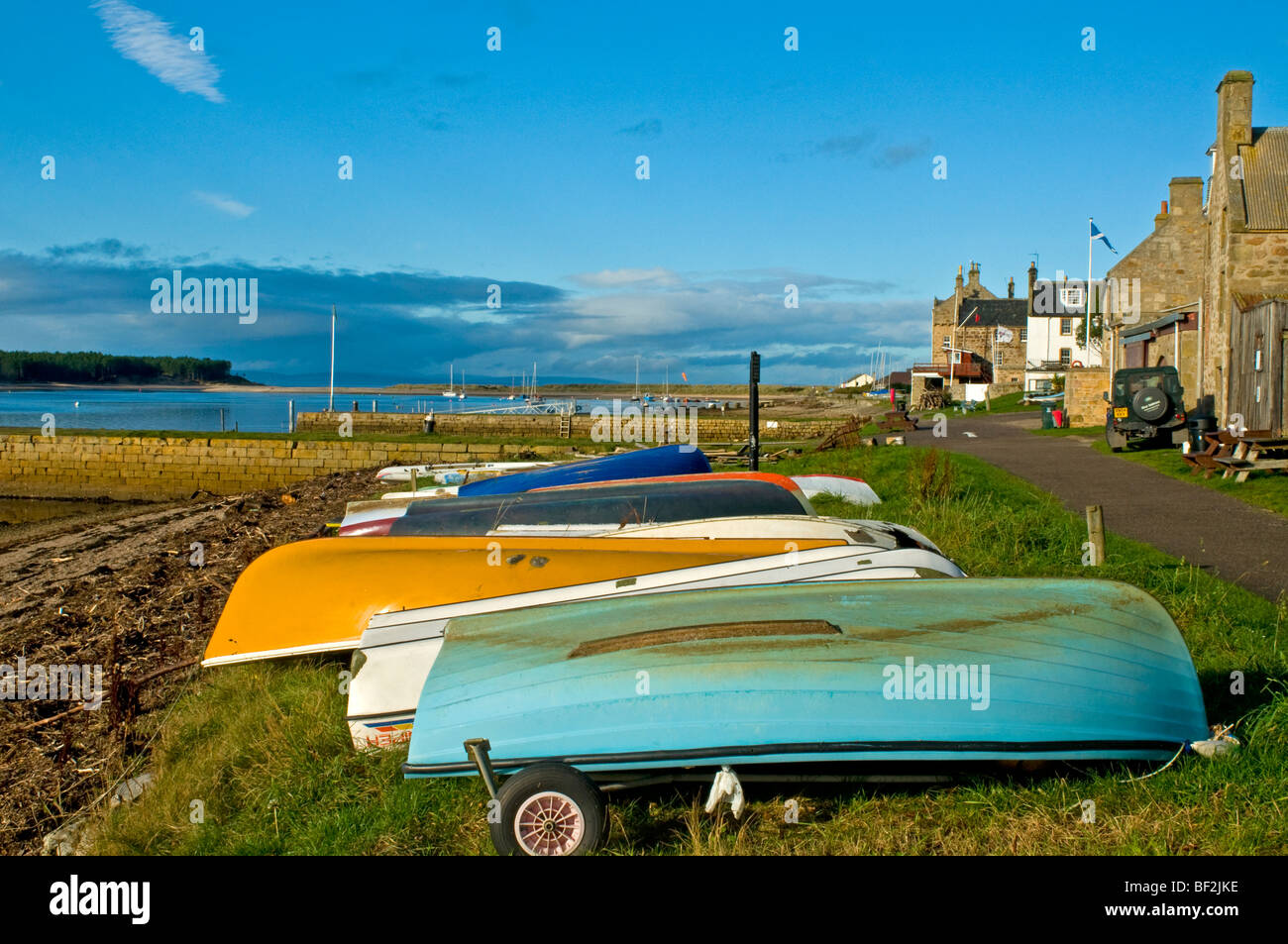 Umgedrehten Boote an Land für den Winter in Findhorn Bay Morayshire Grampian Region Schottland SCO 5467 Stockfoto