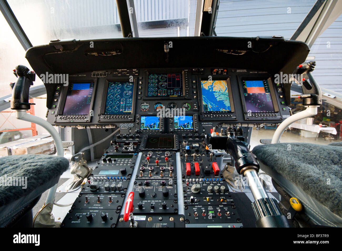 Hubschrauber-Flugzeug-cockpit Stockfoto