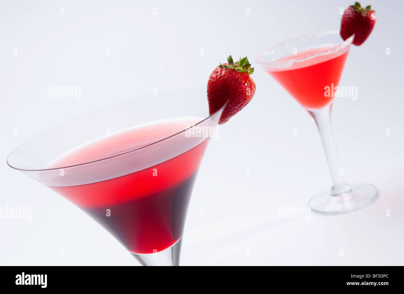 Nahaufnahme von zwei Erdbeer cocktails Stockfoto