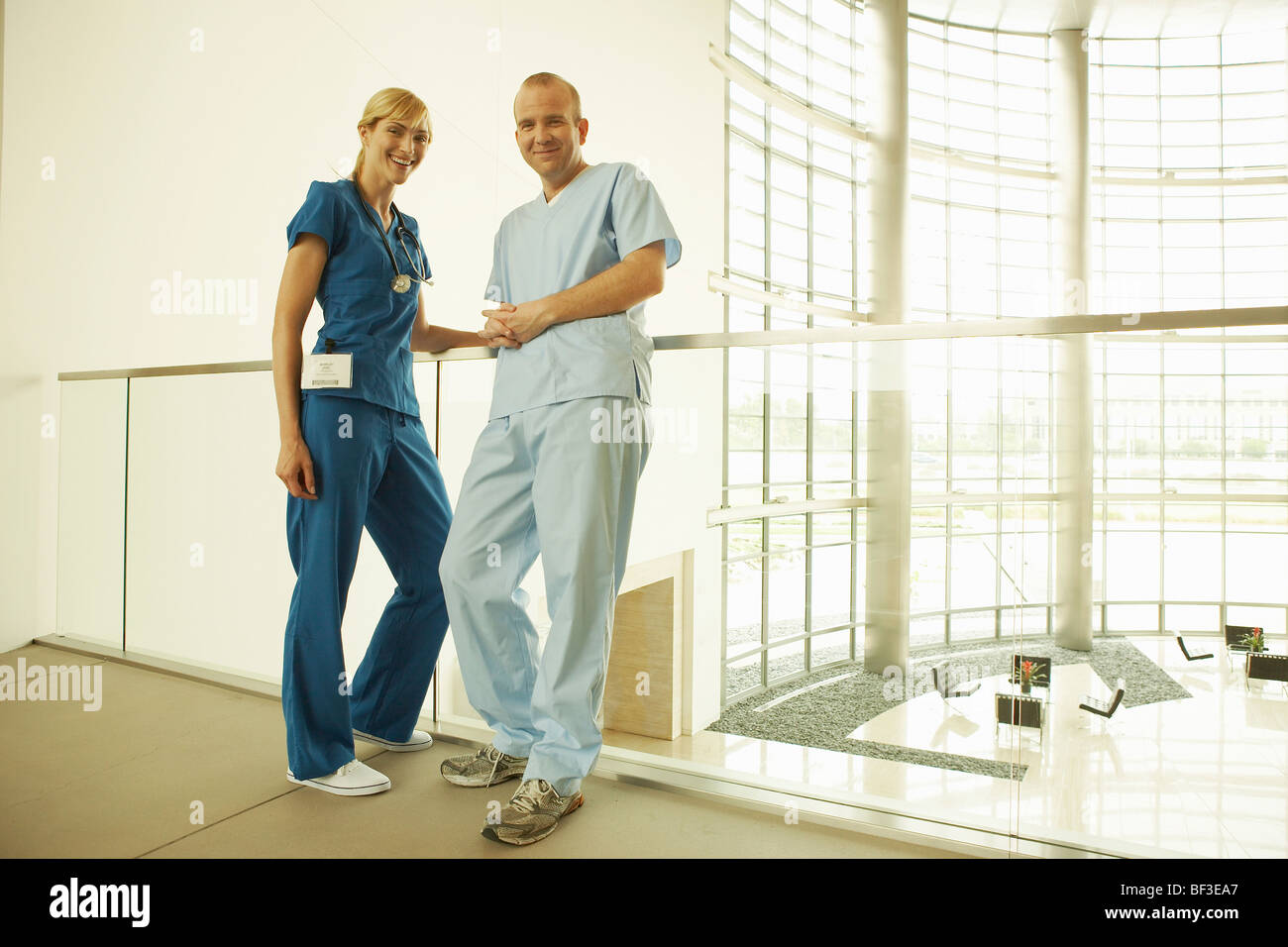 Medizinisches Personal in modernen Anlage Stockfoto
