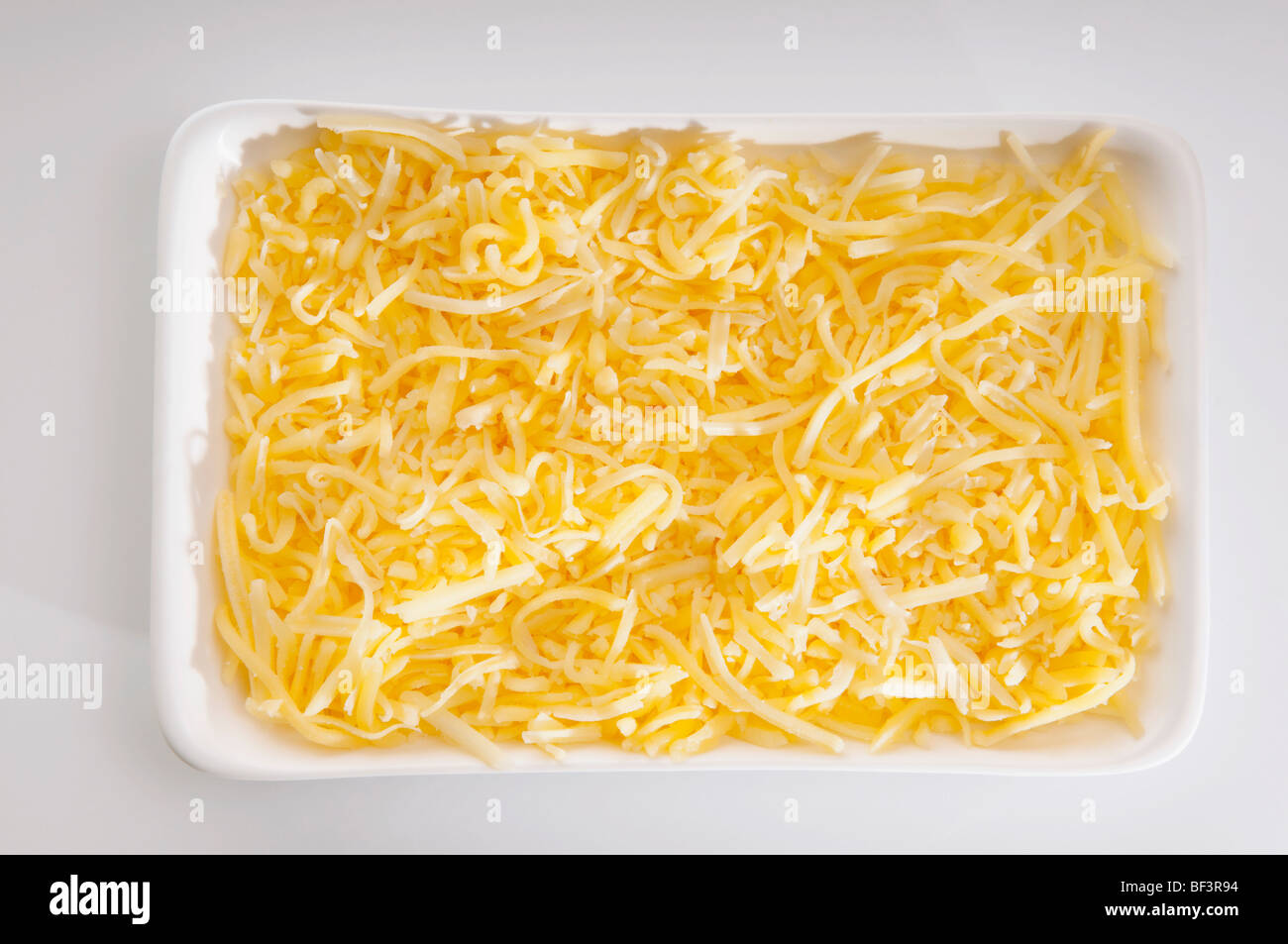 Erhöhte Ansicht von geriebenem parmesan Stockfoto