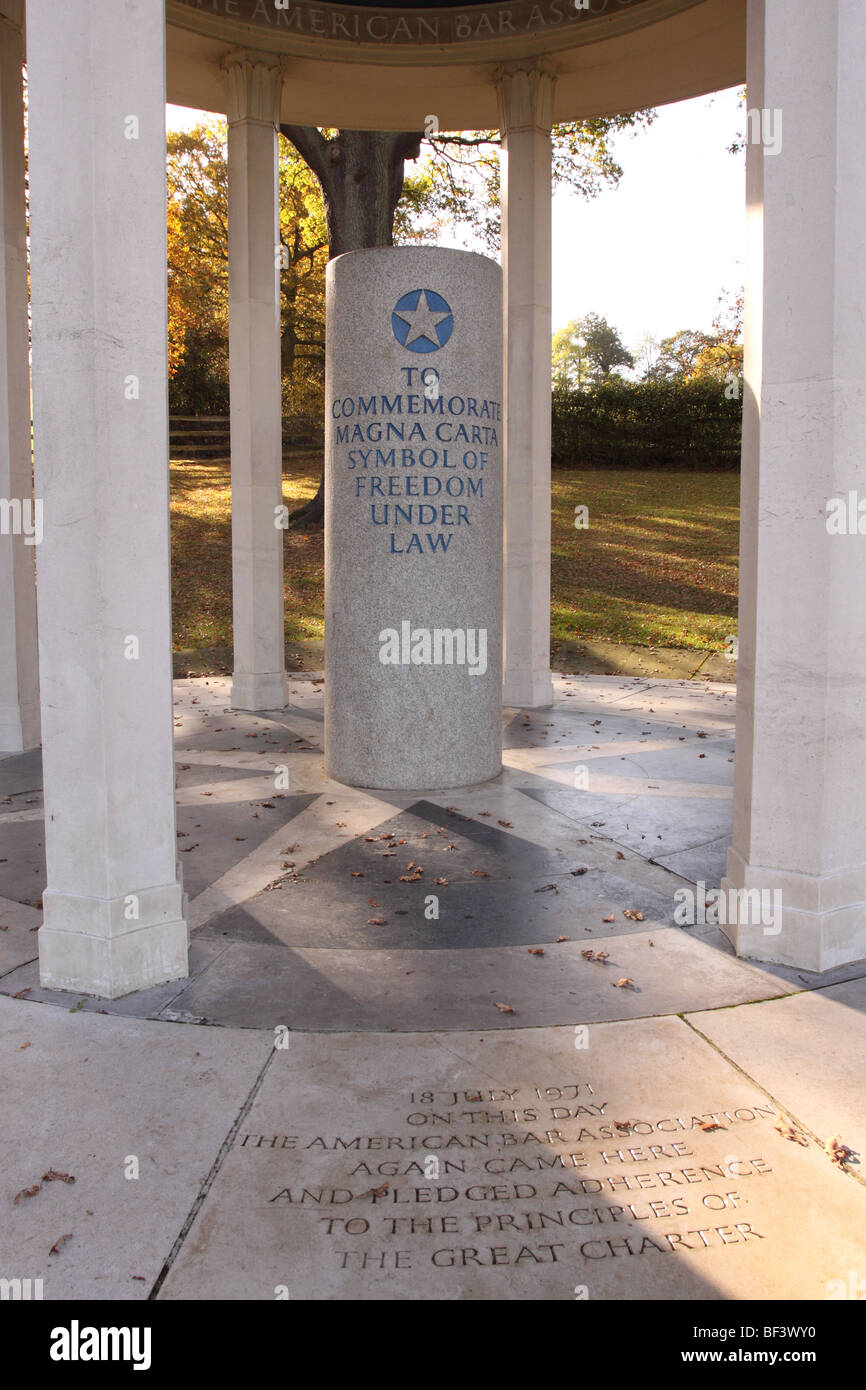 Runnymede die Magna Carta Memorial, entworfen von Sir Edward Maufe errichtet von der American Bar Association aufgenommen im Herbst 1957 Stockfoto