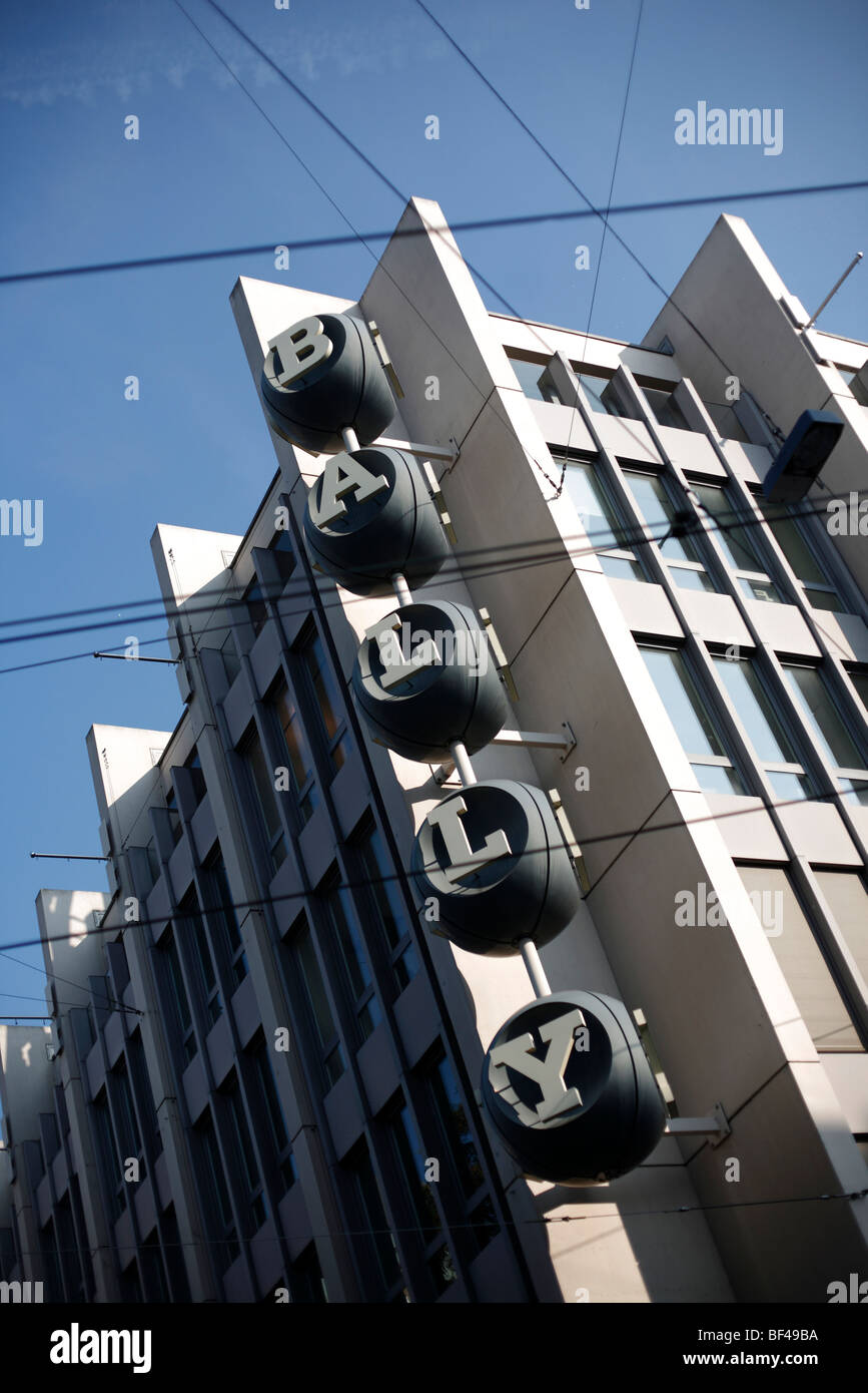 Ein Zeichen für einen Bally Store in Zürich in der Schweiz Stockfoto