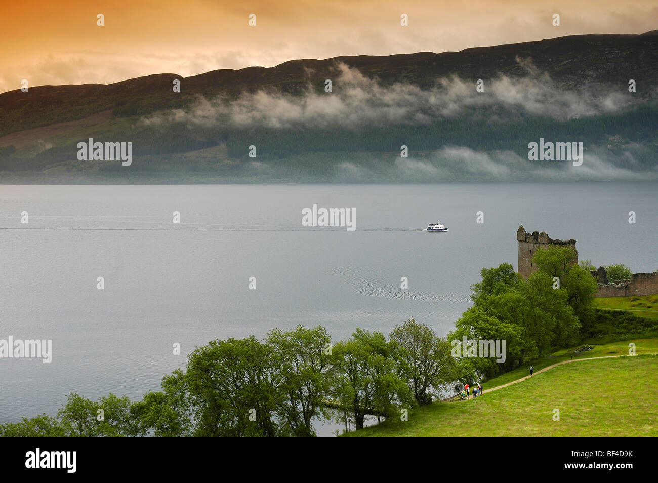 Urquhart Castle und Loch Ness, Schottland, UK Stockfoto