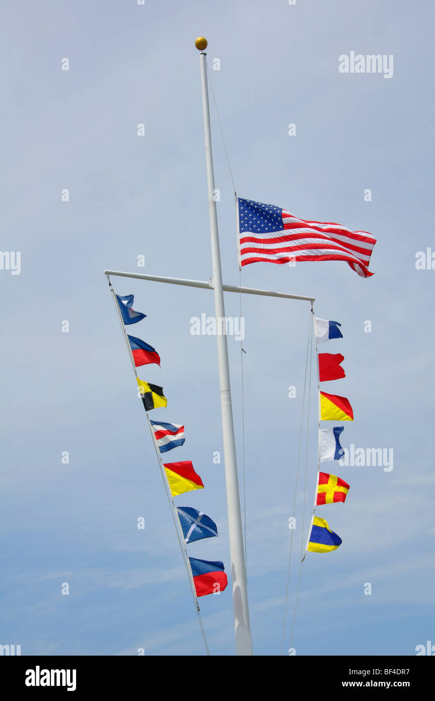 Maritime Signalflaggen bei The Submarine Force Museum, Groton, Connecticut Stockfoto