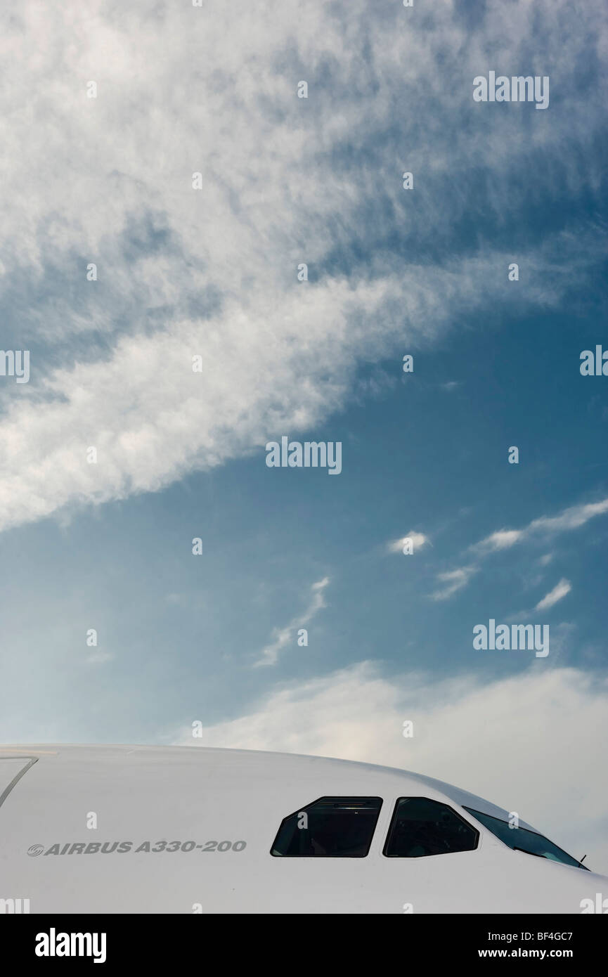 Cockpit eines Airbus A330-200 der Fluggesellschaft Oman Air, Flughafen München, Bayern, Deutschland, Europa Stockfoto