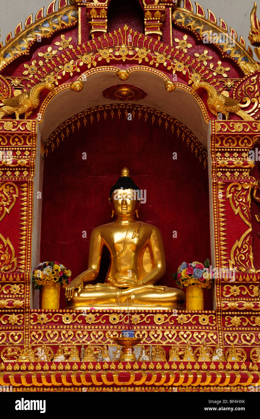 Thailand; Chiang Mai; Wat Phra Singh; Buddha-Statue Stockfoto