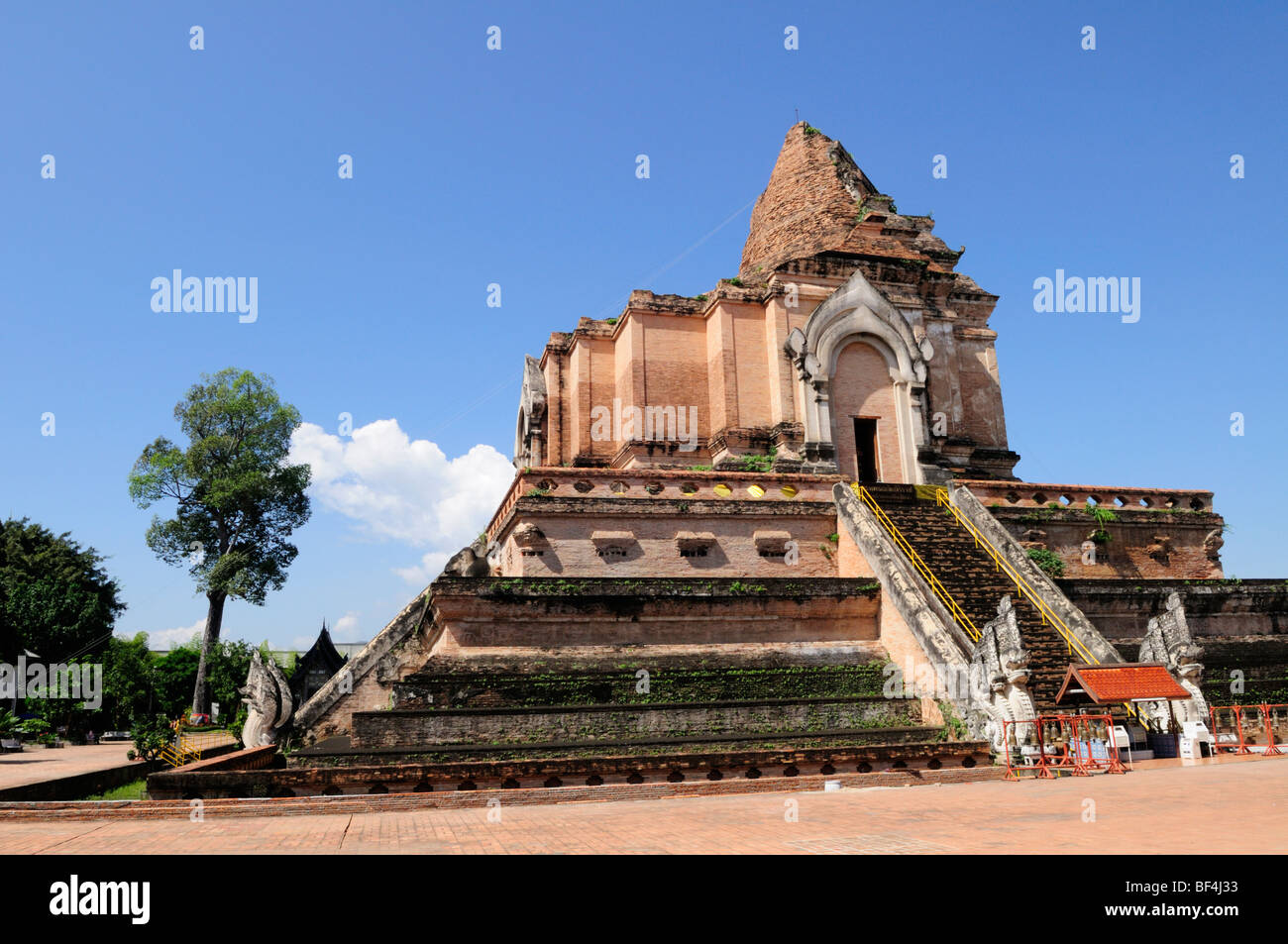 Thailand; Chiang Mai; Wat Chedi Luang Stockfoto