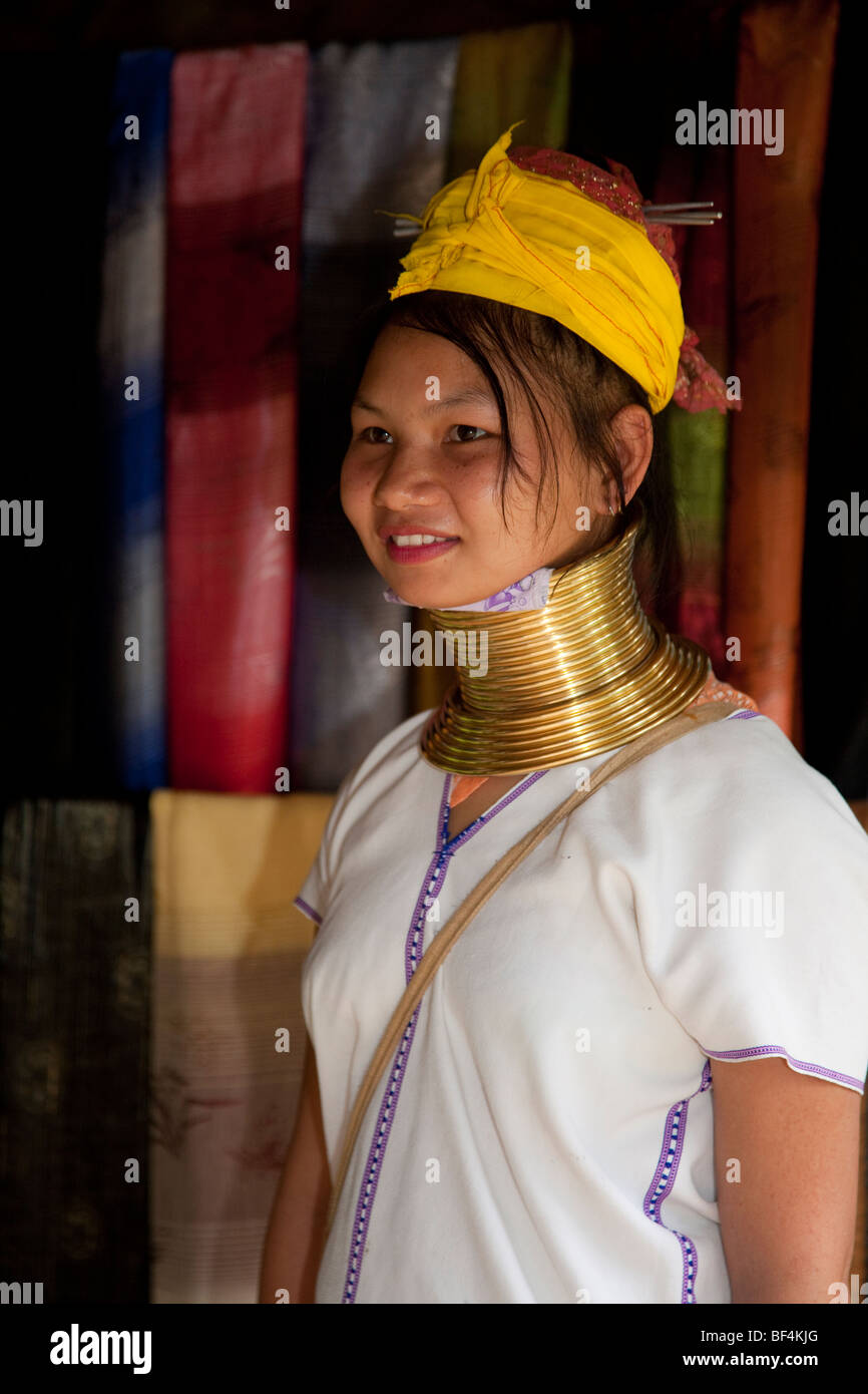 Lahu People Shi Balah Hill Tribe Thailand, Thai Hilltribe Karen Langhalsige Dorfbewohner tragen Messingringe, Thaton, Ecotourisim Village Chiang Mai, Asien Stockfoto