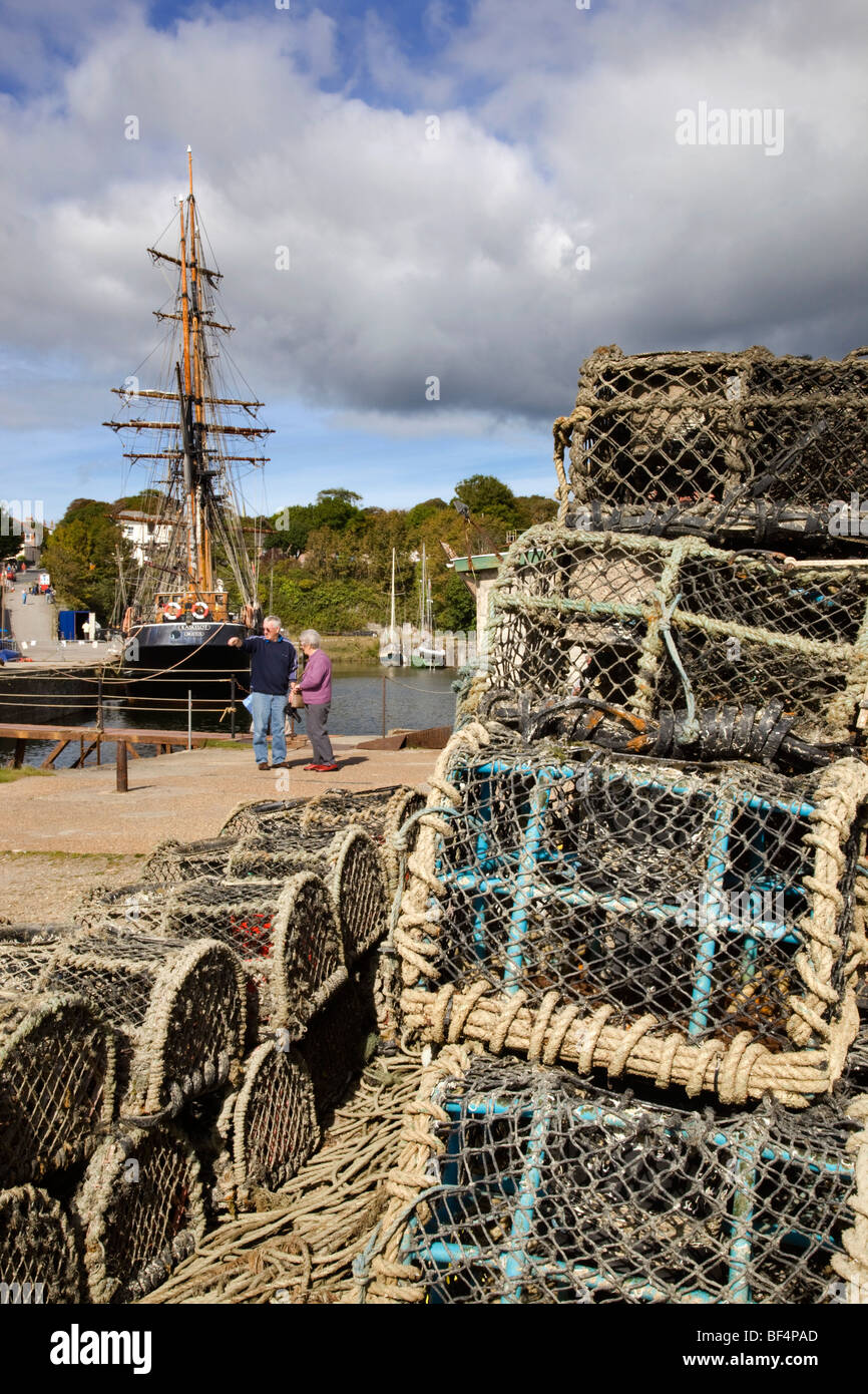 Charlestown Harbour und Großsegler; Cornwall Stockfoto