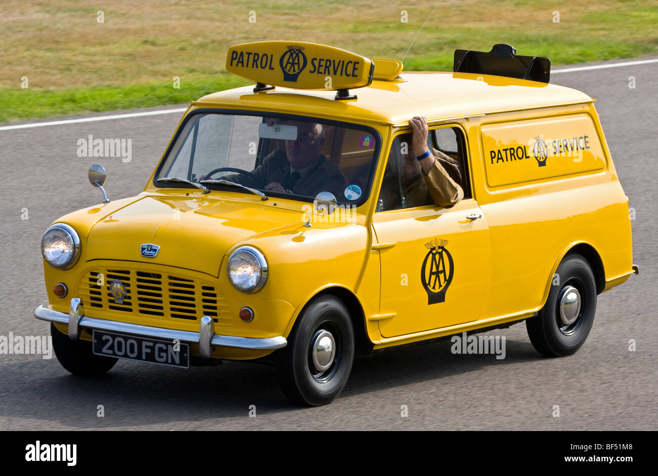 1963 Austin Mini Van gebräuchlich durch die AA neu. Goodwood Revival Meeting, Sussex, UK. Stockfoto
