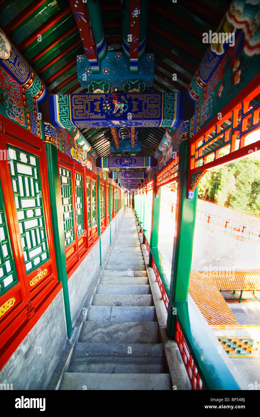 Schrägen Korridor in Halle von zerstreuen Wolken, Sommerpalast, Peking, China Stockfoto