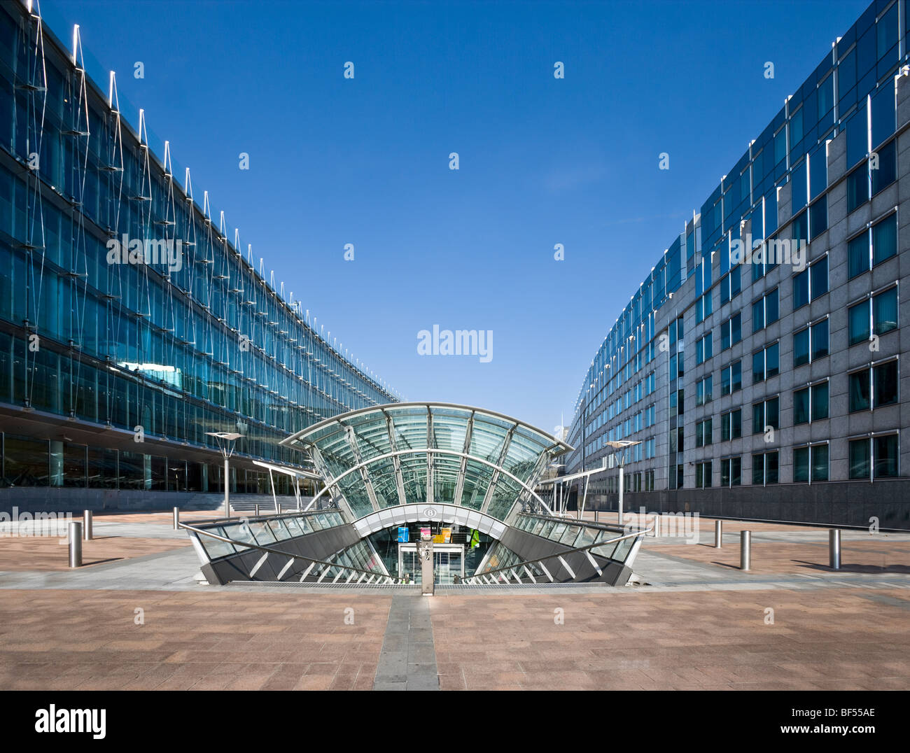 Europäischen Parlament Brüssel Belgien, Eingang zum Bahnhof Stockfoto