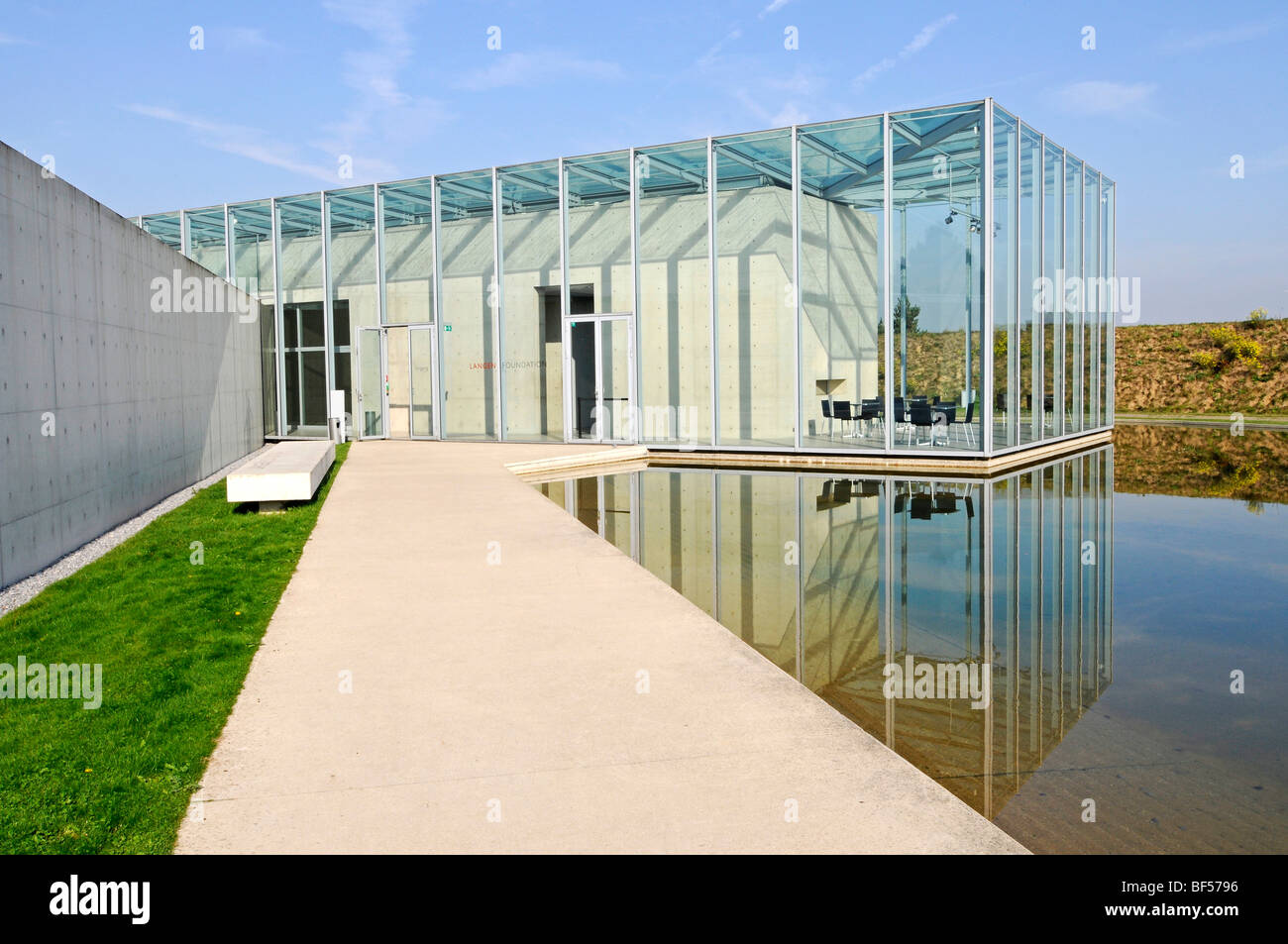 Glas, Bau, moderne Architektur, Teich, ehemalige Raketenbasis