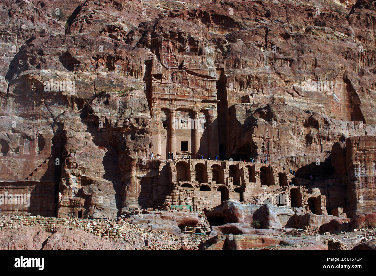 Die Urne Grab, Petra, Süden von Jordanien Stockfoto