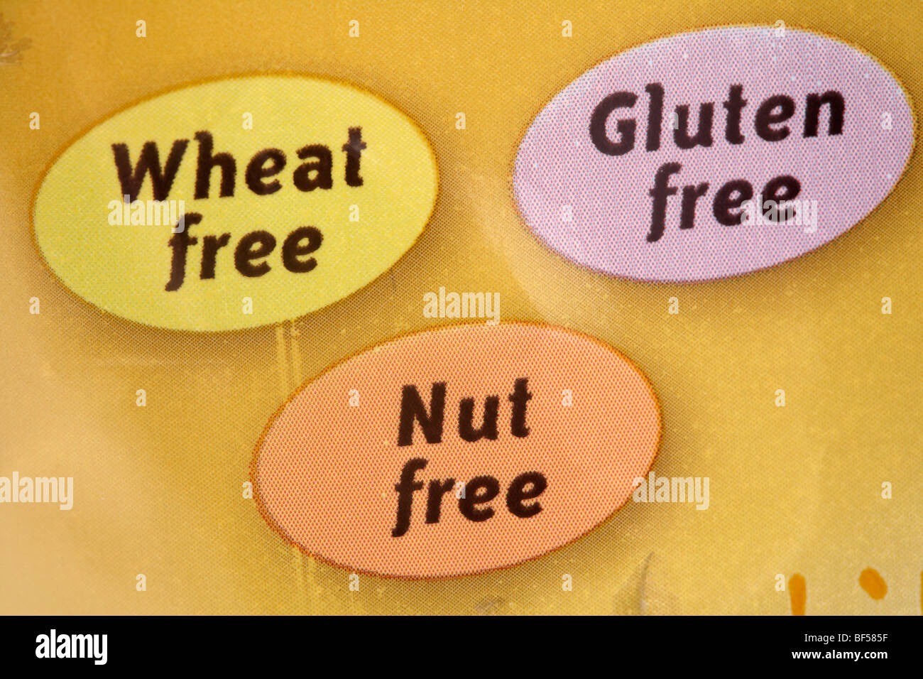 Lebensmittel-Etikett auf im Vereinigten Königreich mit Weizen frei glutenfrei und Nuss frei Stockfoto