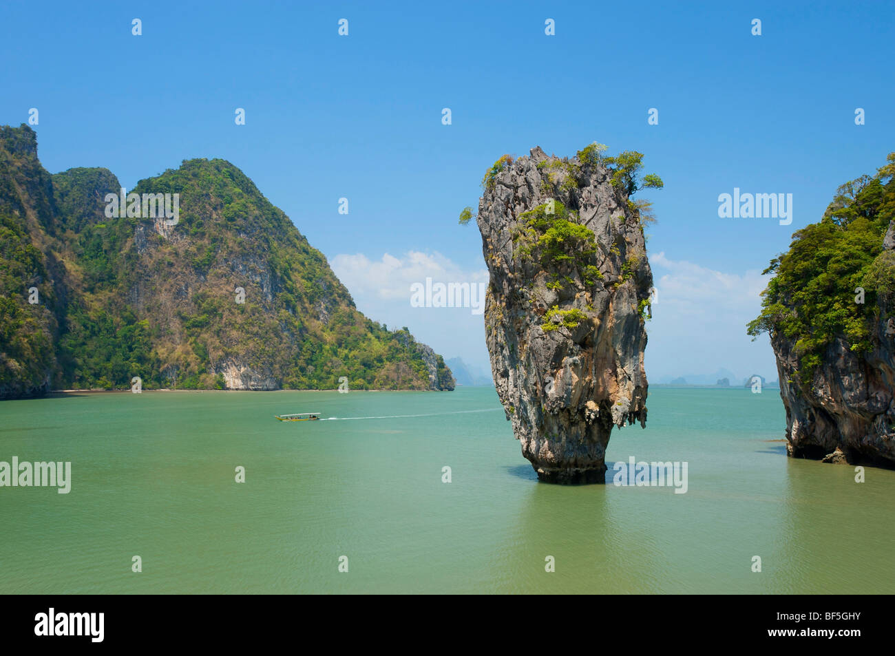 James Bond Felsen in der Phnag Nga Bay, Thailand, Asien