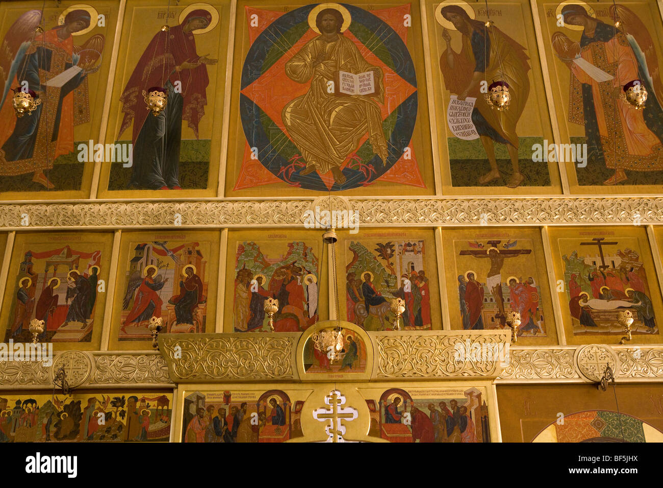 Wand innerhalb der russisch-orthodoxen Kirche, Jekaterinburg, Russland Stockfoto