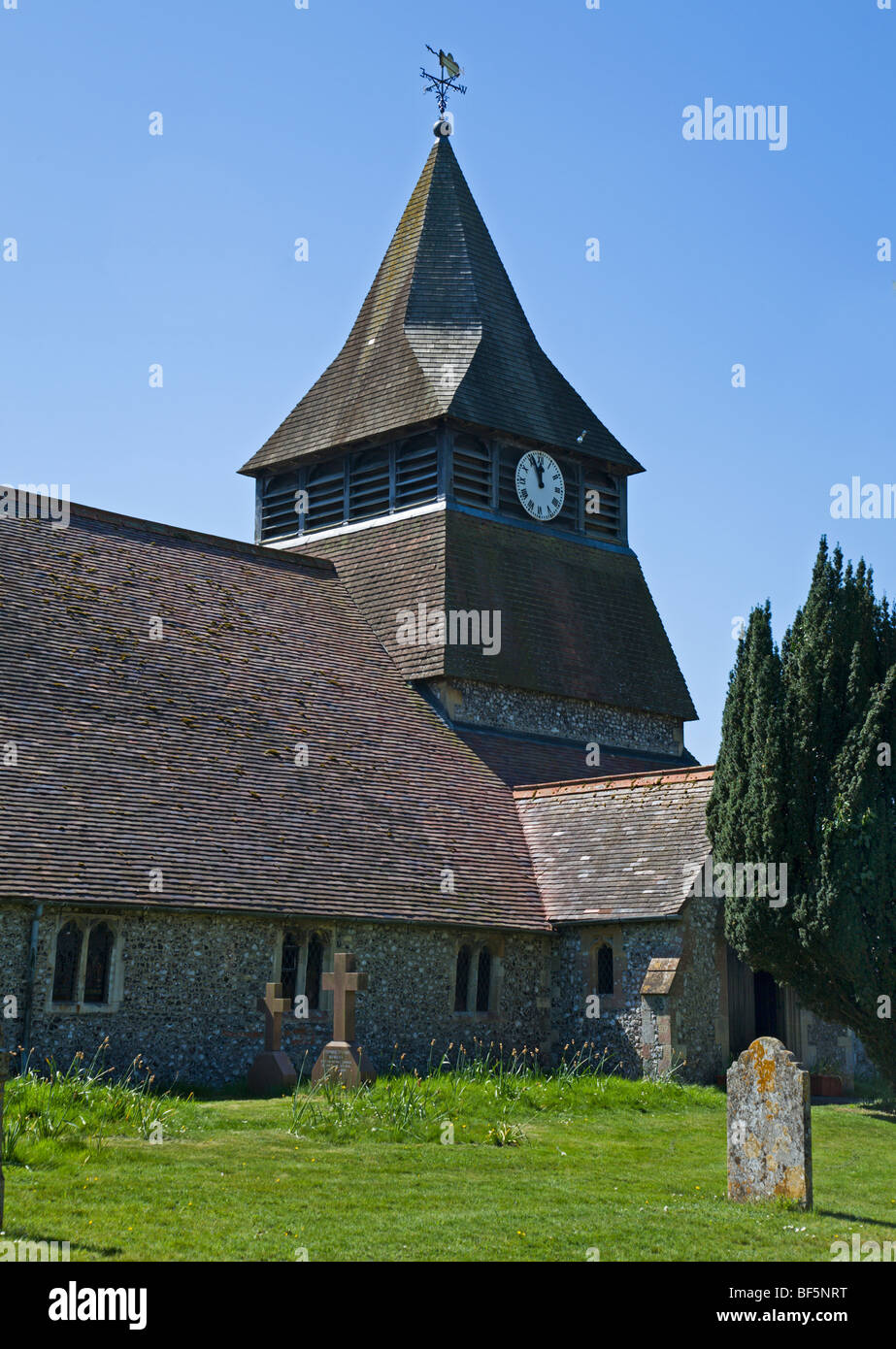 St. Peter und Paul Kirche, Könige Somborne, Hampshire, England Stockfoto