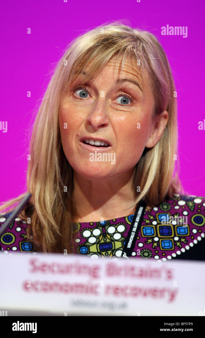 TV-MODERATORIN FIONA PHILLLIPS 29. September 2009 der BRIGHTON CENTRE BRIGHTON ENGLAND Stockfoto