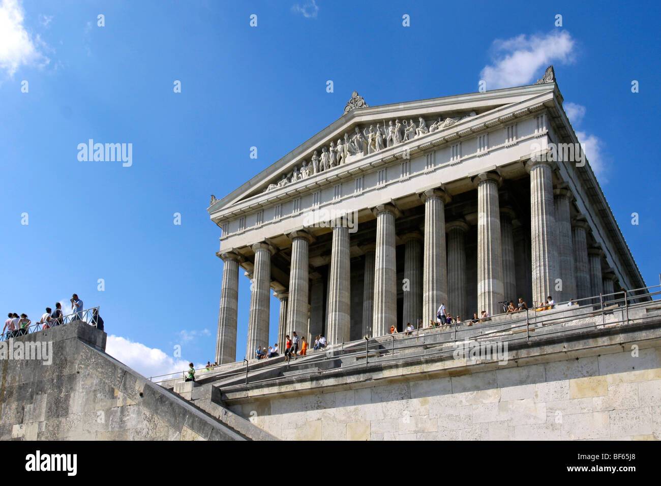 Deutschland, Walhalla Bei Donaustauf, Deutschland WALHALLA bei REGENSBURG flussabwärts in Donaustauf Fluss Donau Hall Of Fame Stockfoto