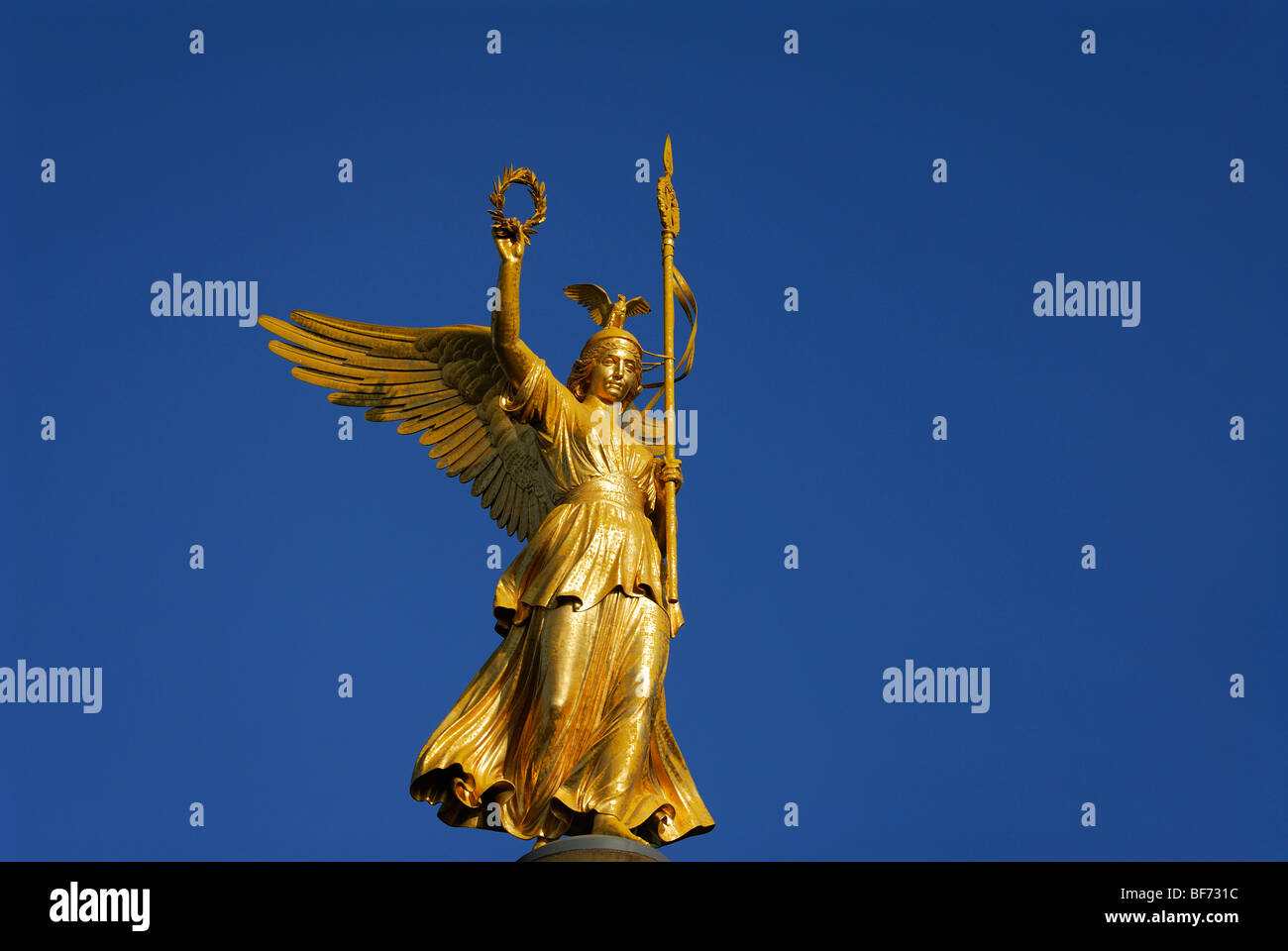 Berlin. Deutschland. Statue von Victoria Siegessäule Siegessäule. Stockfoto
