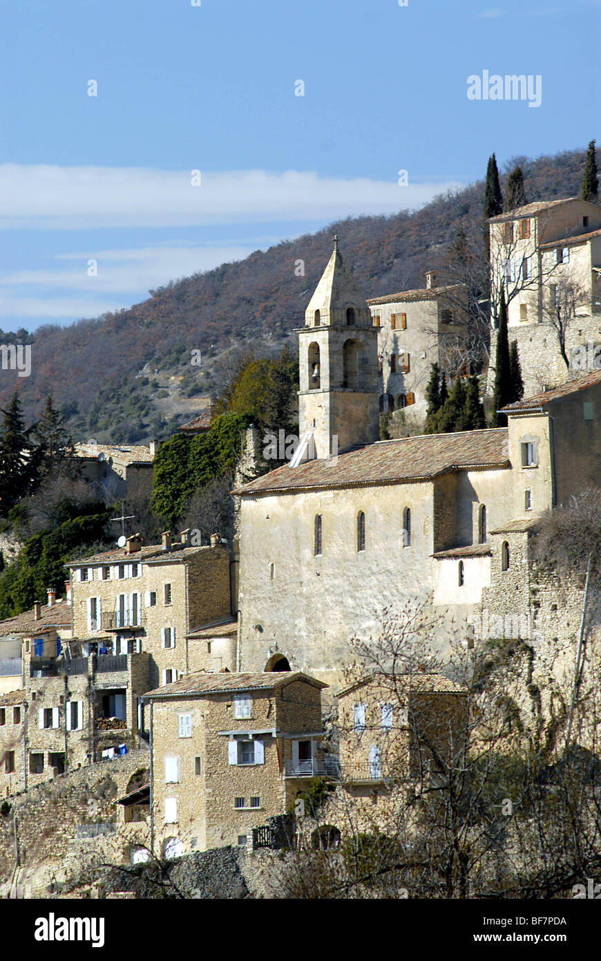 Montbrun-Les-Bains (26) Stockfoto
