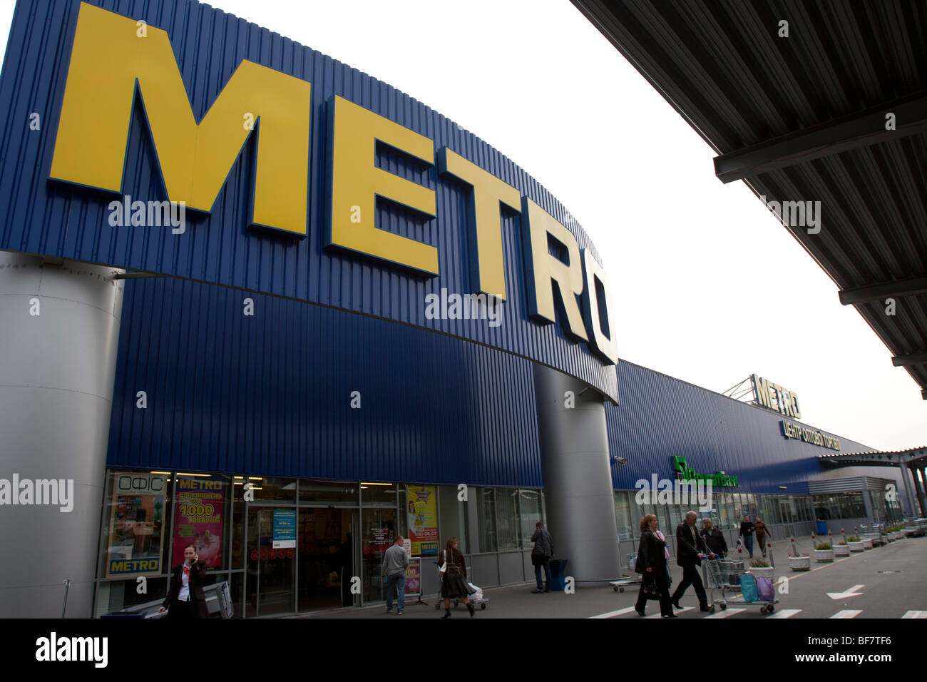 Metro Cash Carry Fotos Und Bildmaterial In Hoher Aufl sung Seite 2 metro-cash-carry-fotos-und-bildmaterial-in-hoher-aufl-sung-seite-2