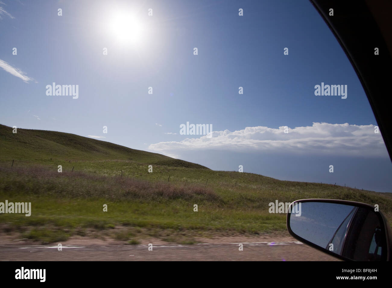 Blick aus dem Treiber Seitenfenster an einem sonnigen Tag. RF Stockfoto