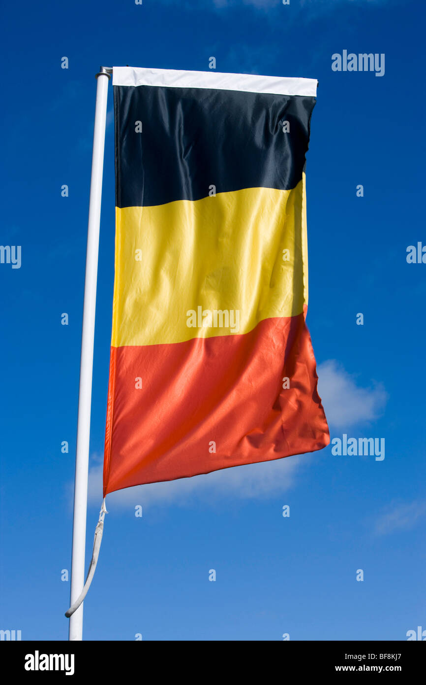 Belgien-Flagge bei Passchendaele Feld der Erinnerung, Fort Takapuna, Auckland, New Zealand, Freitag, 6. November 2009. Stockfoto