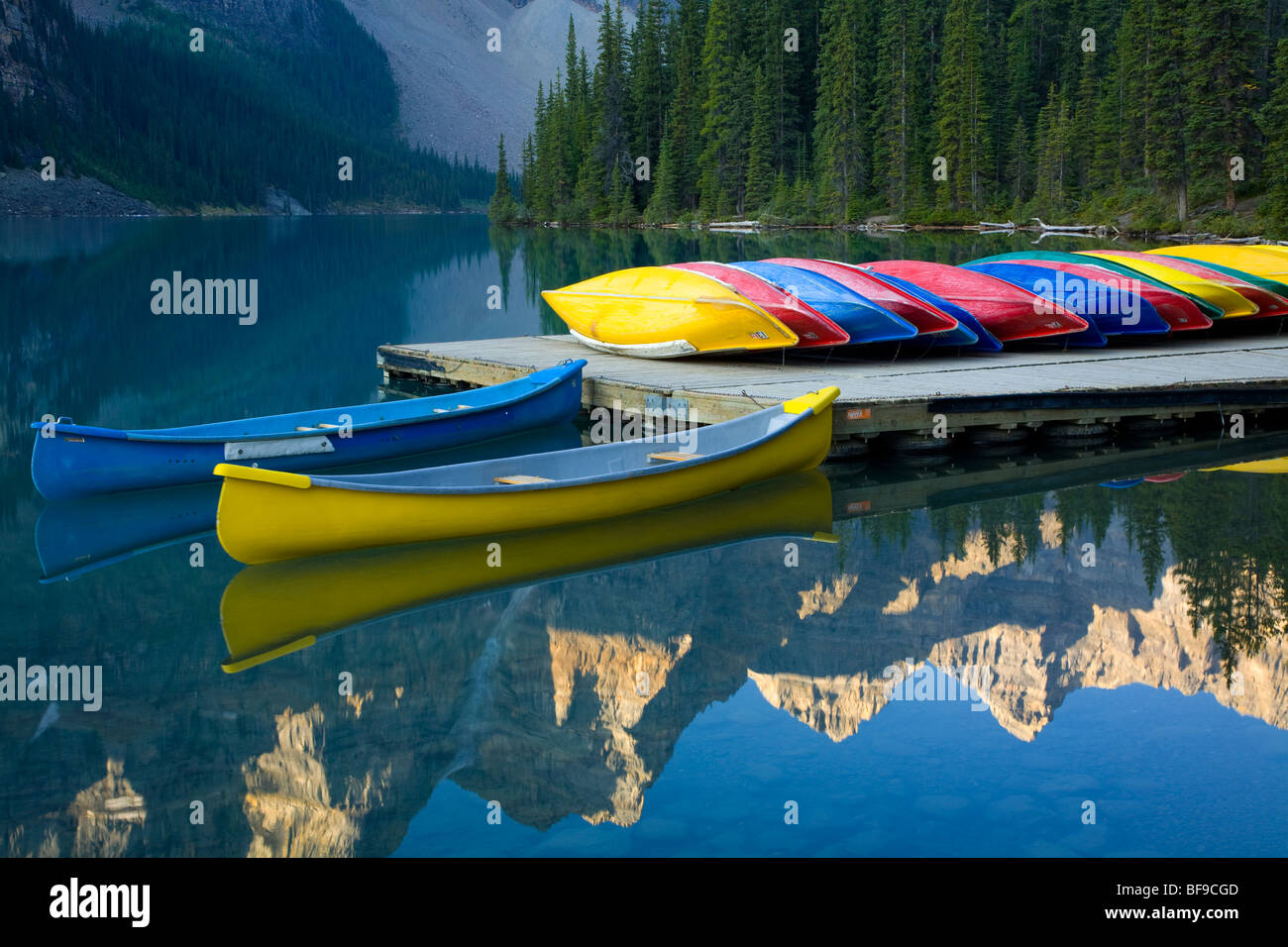 Kanu Dock, Moraine Lake, Banff Nationalpark, Alberta, Kanada Stockfoto