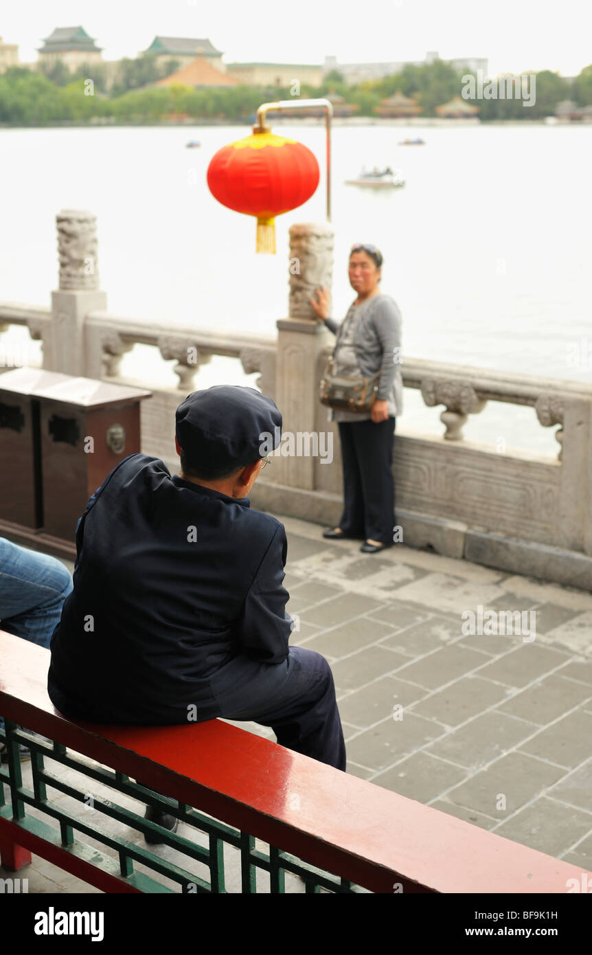 Beihai Park und Pavillon der fünf Drachen von Qionghua (Jade-Blumeninsel), Peking CN Stockfoto