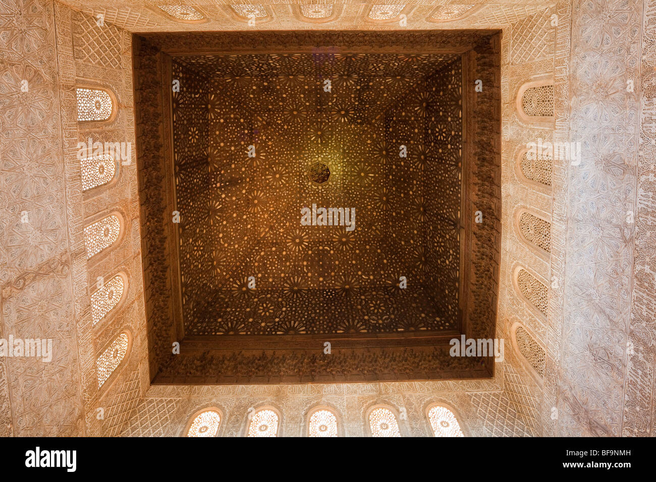 Halle der Botschafter (Salón de Los Embajadores), der Palast Alhambra, Granada, Spanien Stockfoto