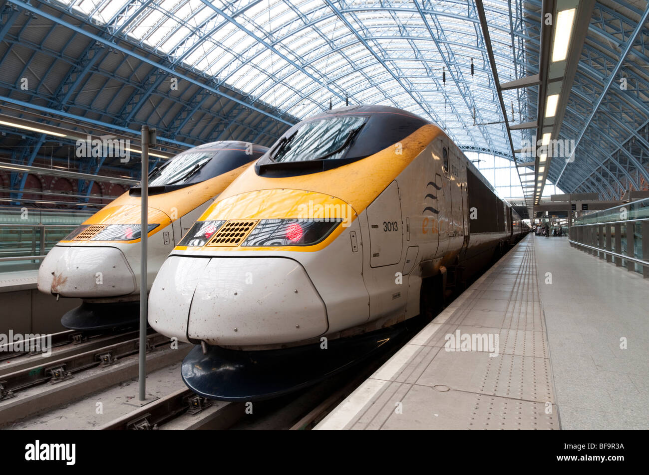 Eurostar-Züge im Bahnhof St. Pancras International Station, London, England, UK Stockfoto