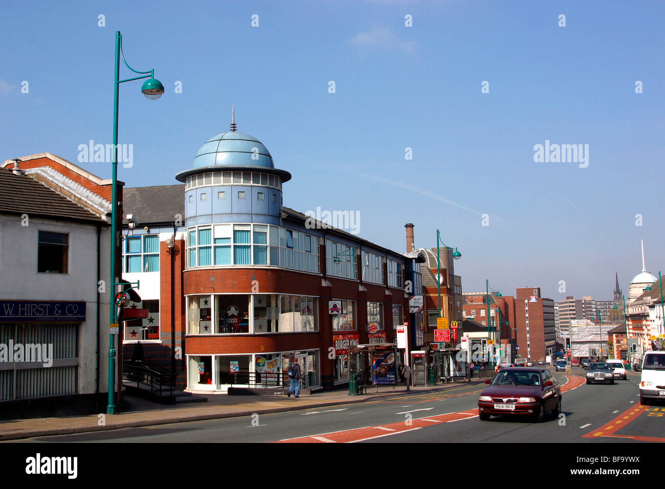 Großbritannien, England, Cheshire, Stockport, Stadtzentrum, Wellington Road South, Eingang zum Grand Central Stockfoto