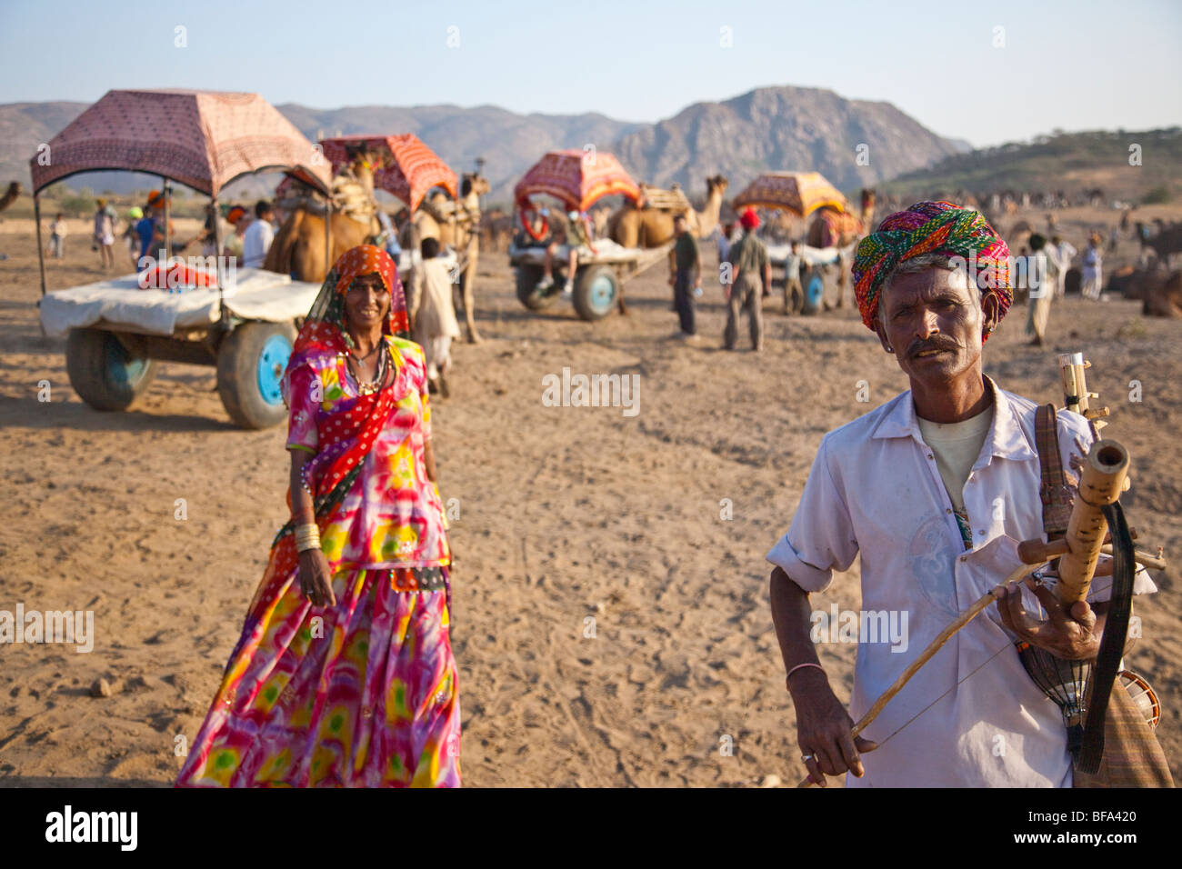 Touristischen Kamel Wagen auf dem Kamel-Jahrmarkt in Pushkar Indien Stockfoto
