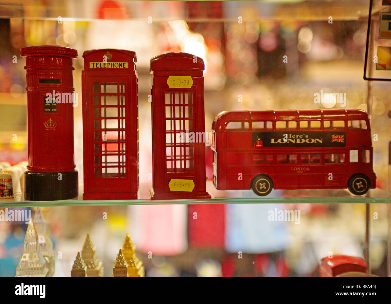 Souvenirs zum Verkauf, London, England, Großbritannien Stockfoto