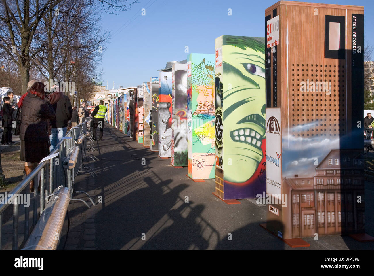 Domino-Aktion, Mauerfall 2009, Berlin, Deutschland Stockfoto