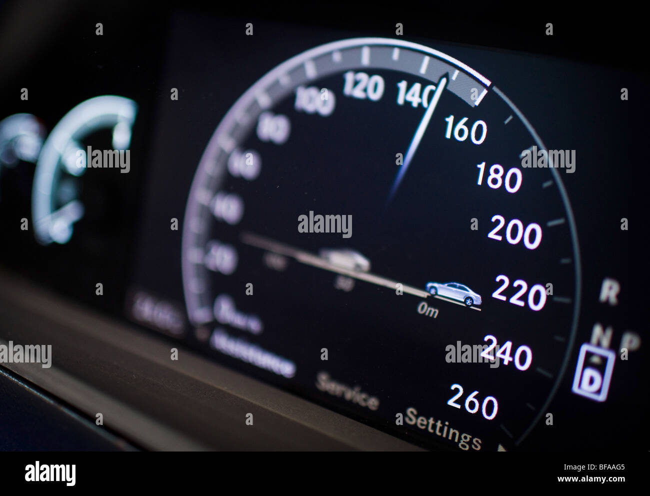 Tachometer eines Autos auf der IAA Stockfoto