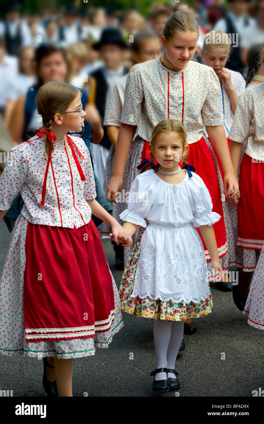 Menschen Sie in ungarische Tracht - jährliche Weinfest (Szuret Fesztival) - Badacsony - Balaton - Ungarn Stockfoto