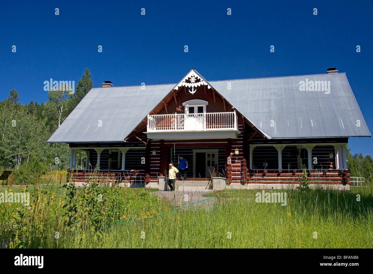 Die Big Falls Inn befindet sich in Island Park in der Nähe von Upper Mesa Falls, Idaho, USA. Stockfoto