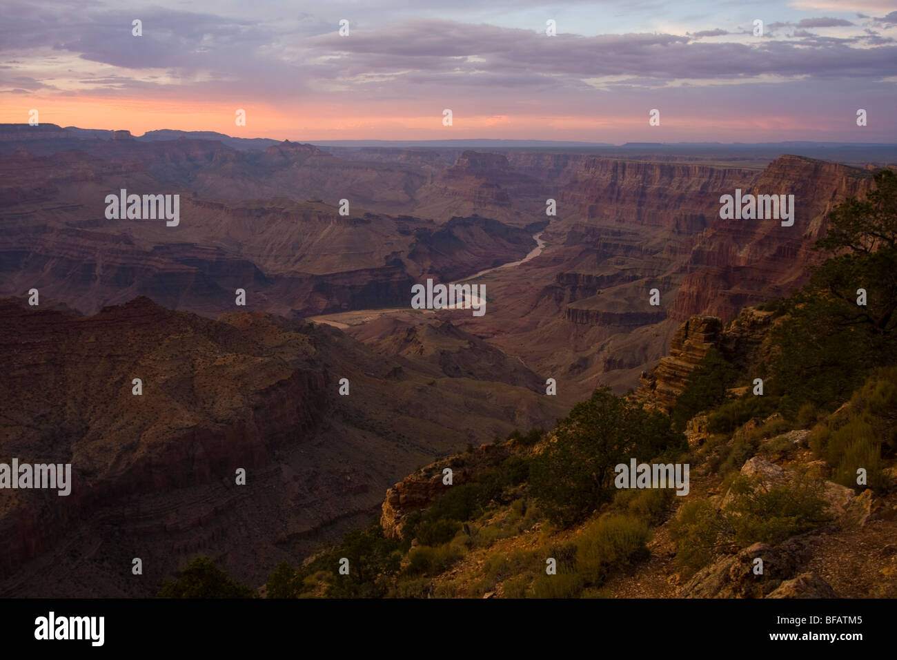 Sonnenuntergang am West Rim des Grand Canyon, Arizona USA Stockfoto