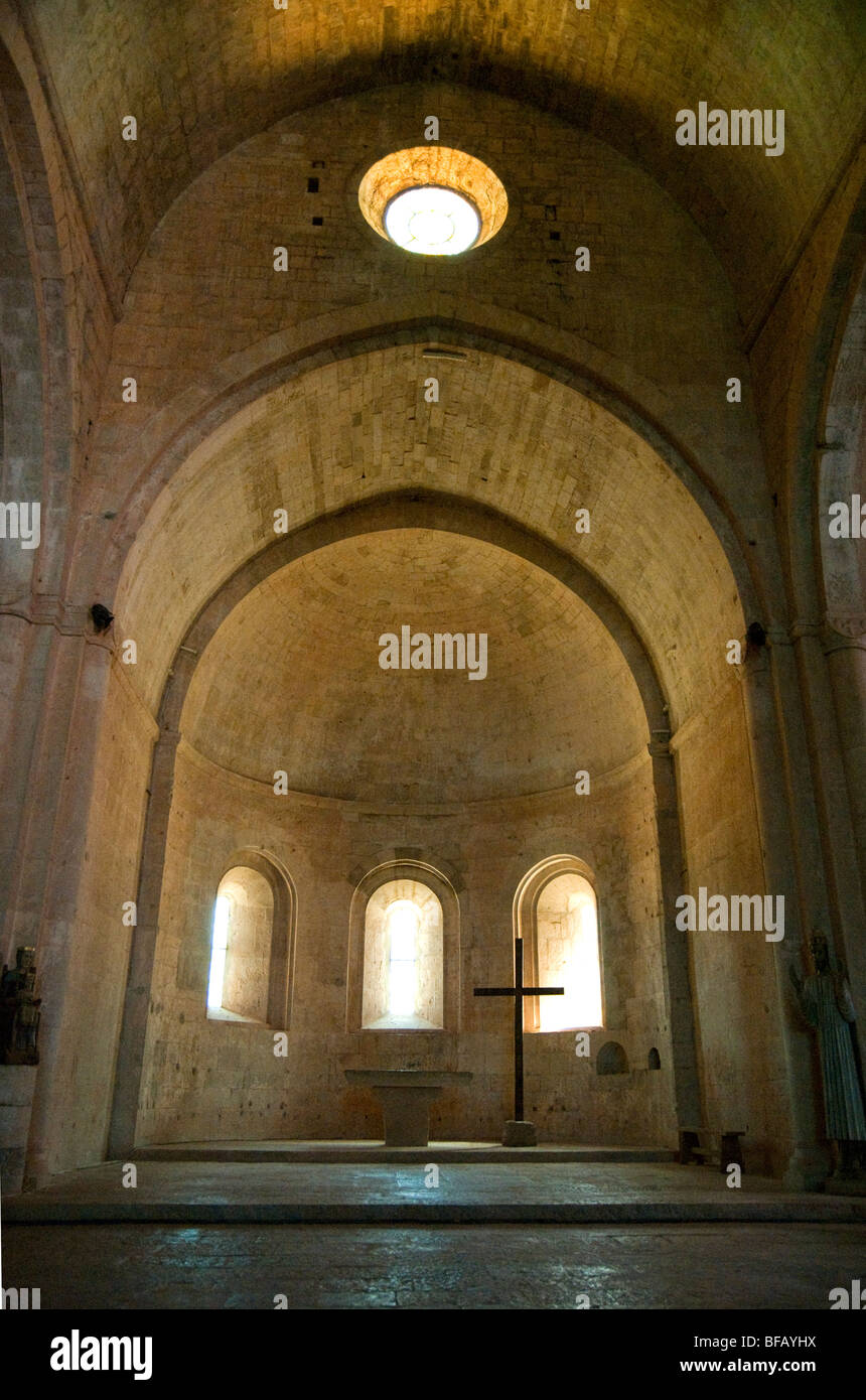 Innenraum der Kapelle, Zisterzienser-Abtei von Thoronet, Provence Südfrankreich Stockfoto