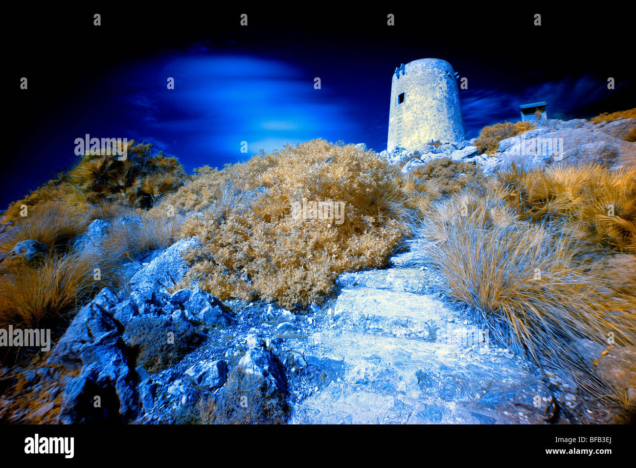 Pirate Wachturm, Cap Formentor, Mallorca, infra-rot. Stockfoto