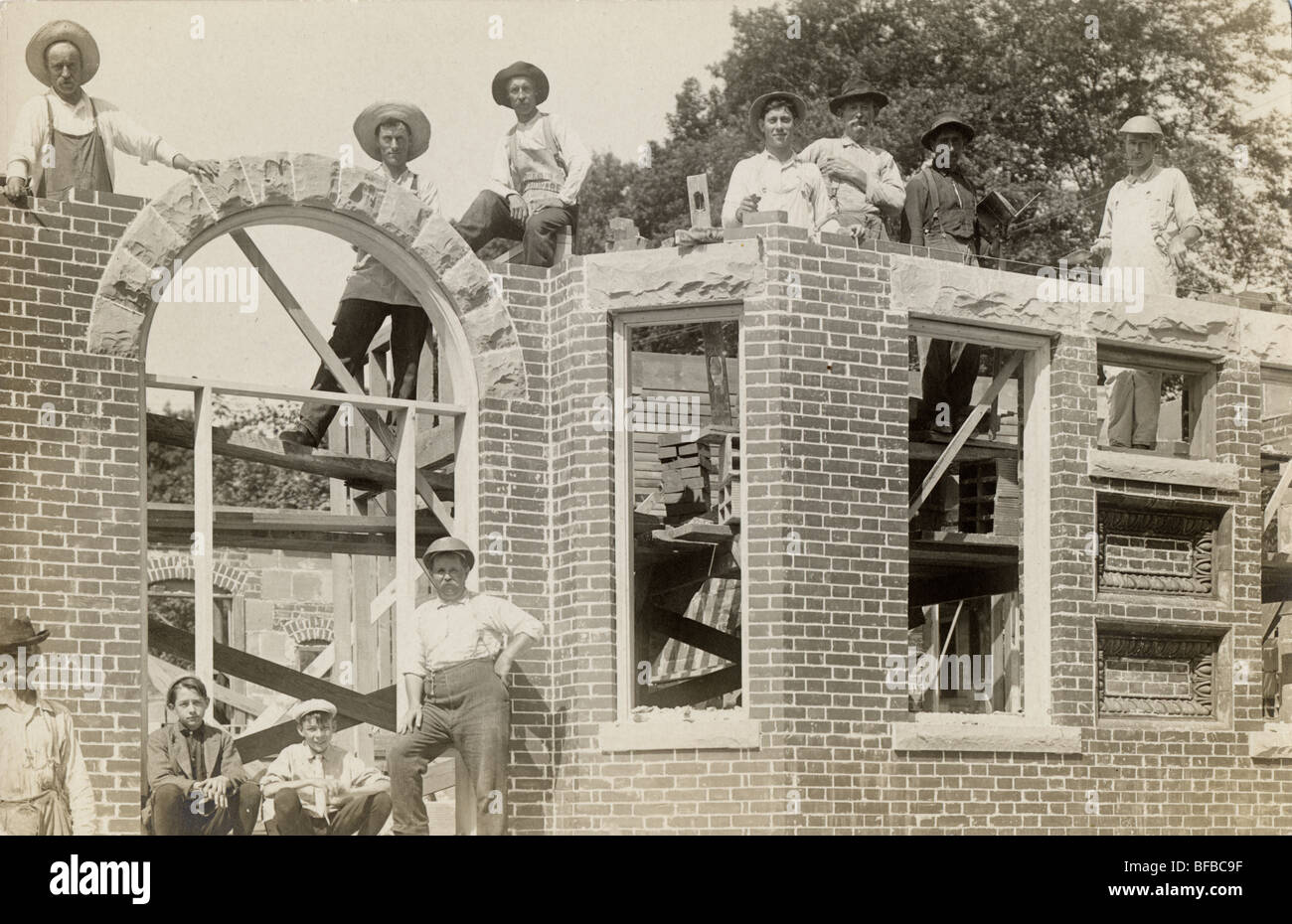 Backstein-Gebäude im Bau Stockfoto