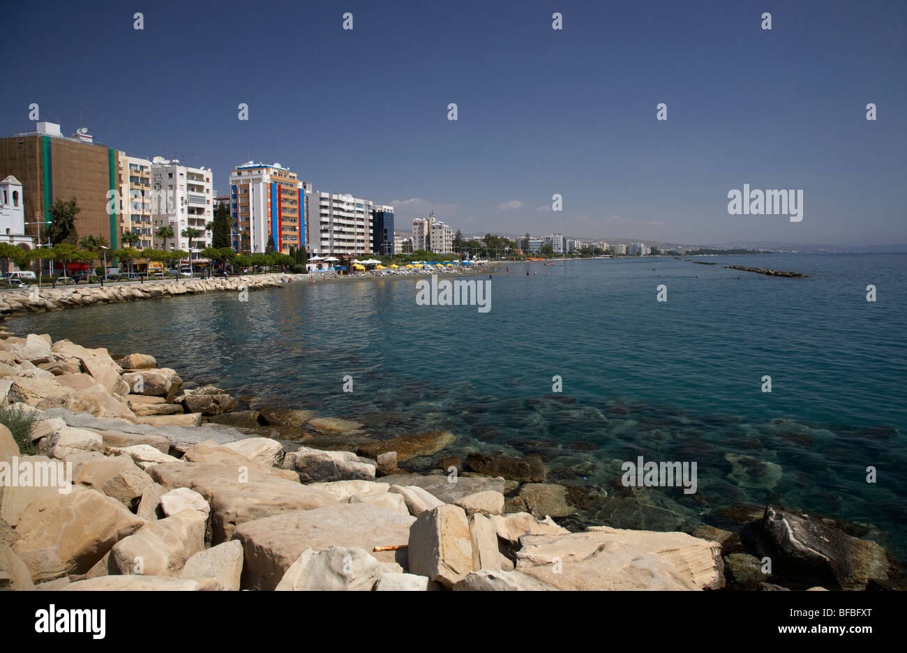Limassol Strandpromenade und Mole in zwei Städten Park am zurückgefordert Land Lemesos Republik Zypern Europa Stockfoto