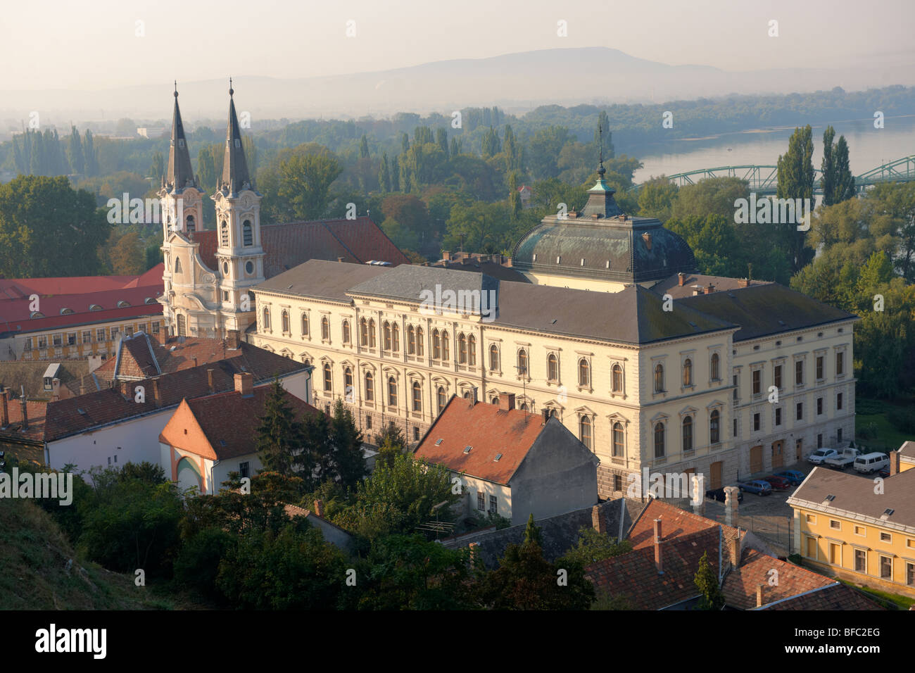 Die barocke Jesuitenkirche und Museum, Esztergom, Ungarn Stockfoto