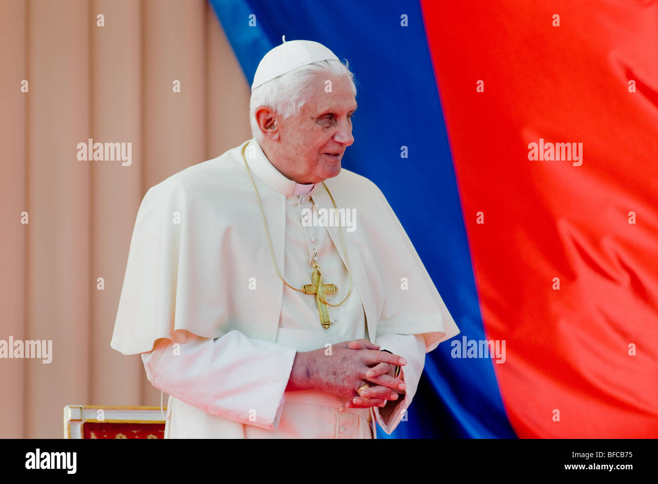 Papst Benedikt XVI. bei der Begrüßungszeremonie auf dem Flughafen Prag, Tschechische Republik, 26. September 2009. Stockfoto