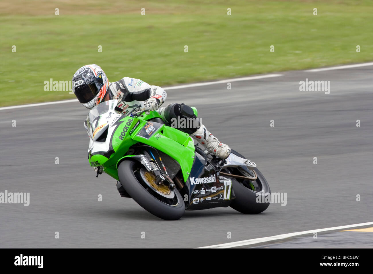 Simon Andrews - Team MSS Colchester Kawasaki ZX10R - britische Superbike-Meisterschaft 2009 - Knockhill, Schottland Stockfoto